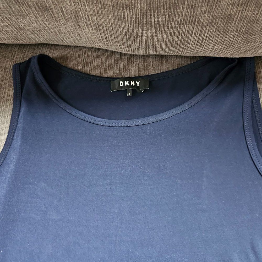 DKNY Women's Navy Sleeveless Scoop Neck Top Size Small - Picture 4 of 6
